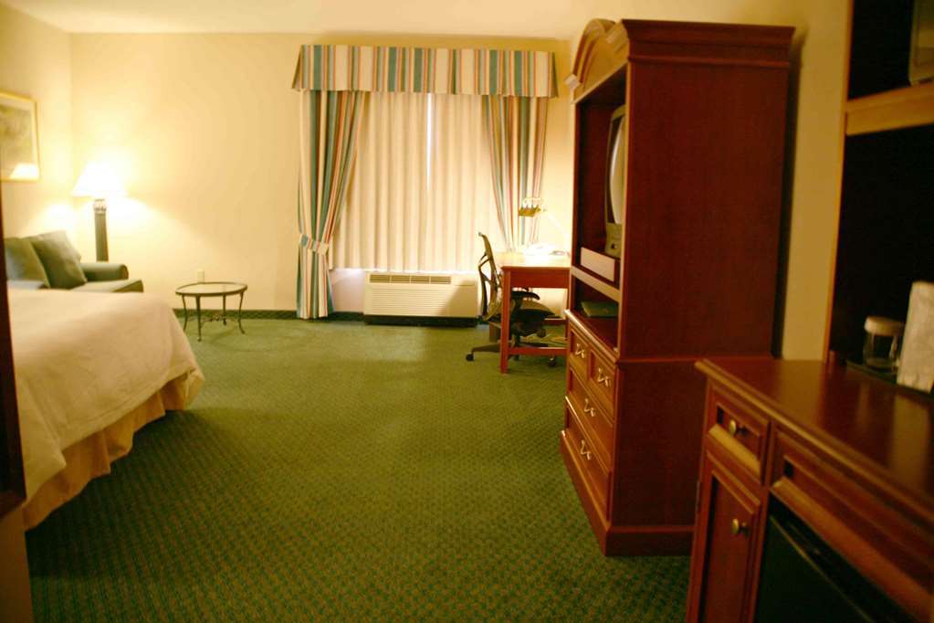 Hilton Garden Inn Cincinnati/Sharonville Habitación foto